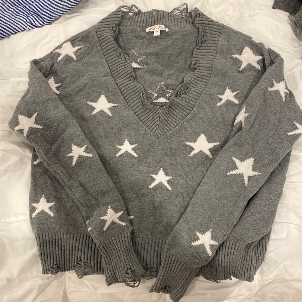 Rock n rags grey and white stars distressed sweater Xs